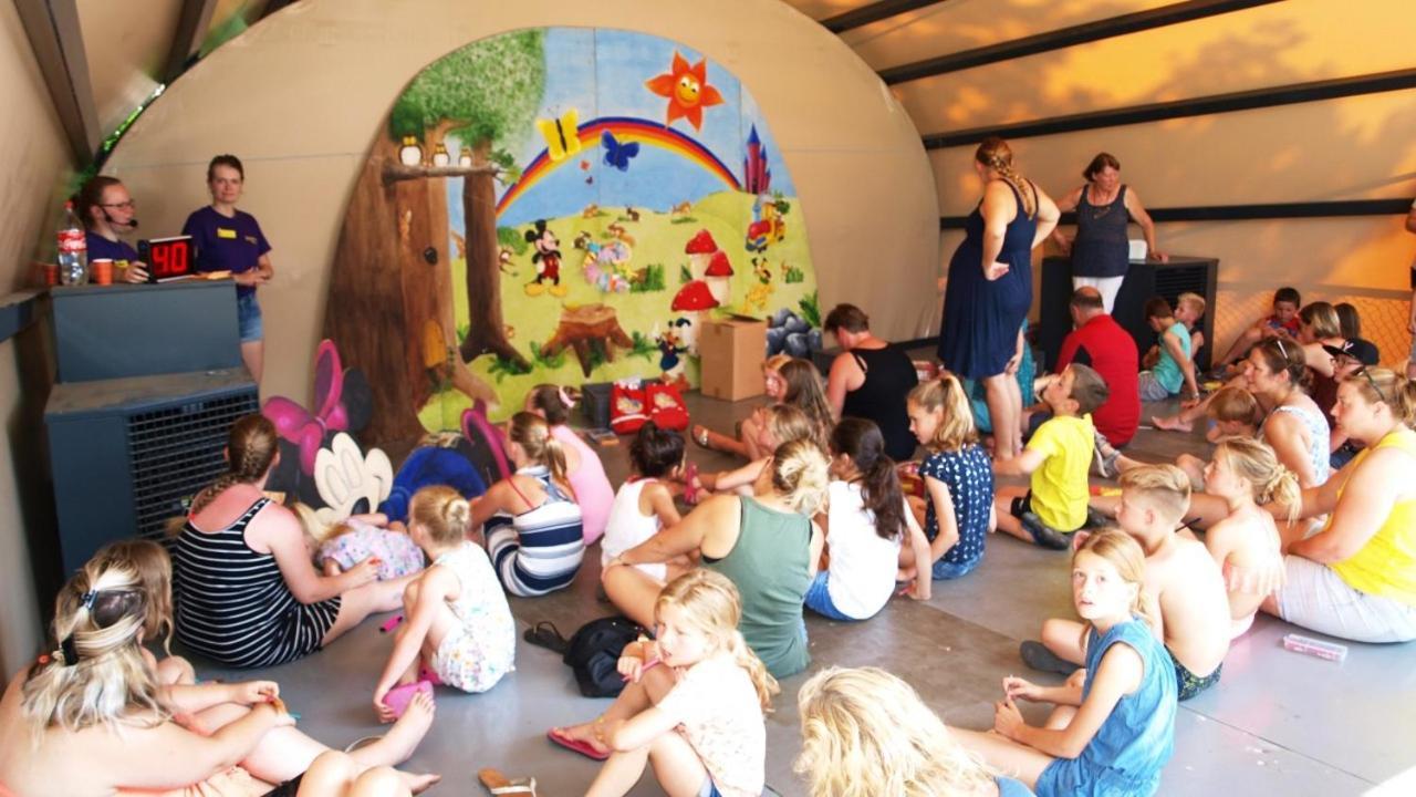 Sfeervolle Chalet Op De Veluwe In Hoenderloo Hotell Eksteriør bilde