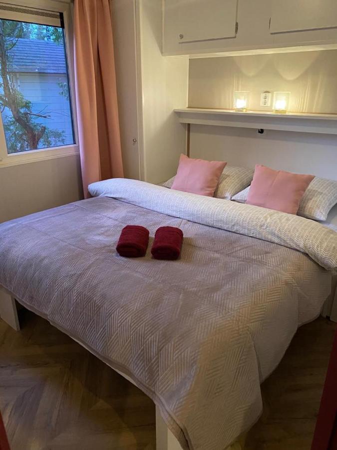 Sfeervolle Chalet Op De Veluwe In Hoenderloo Hotell Eksteriør bilde
