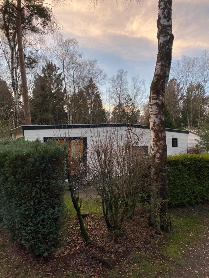 Sfeervolle Chalet Op De Veluwe In Hoenderloo Hotell Eksteriør bilde