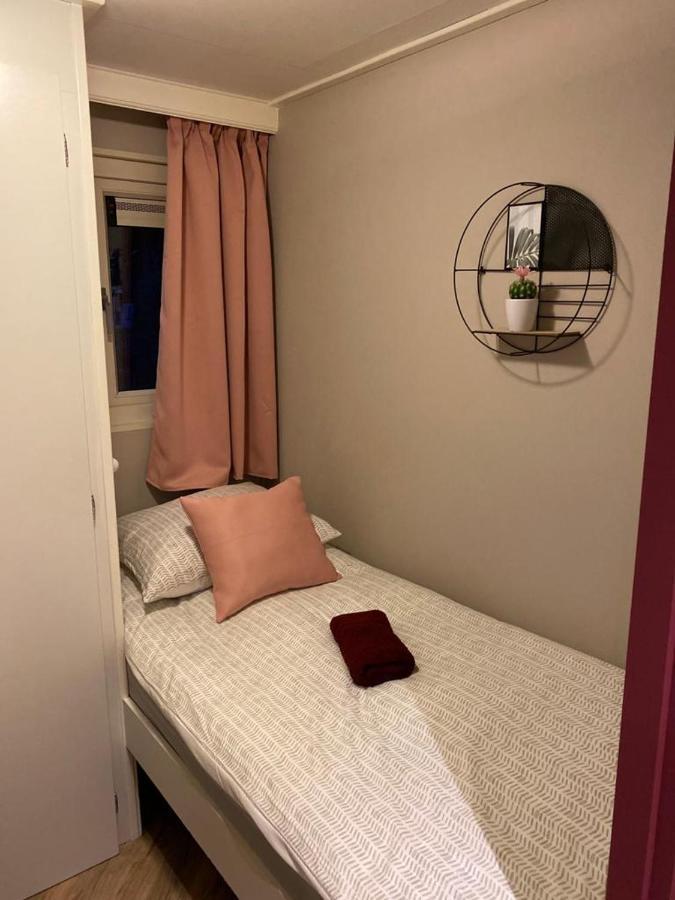 Sfeervolle Chalet Op De Veluwe In Hoenderloo Hotell Eksteriør bilde